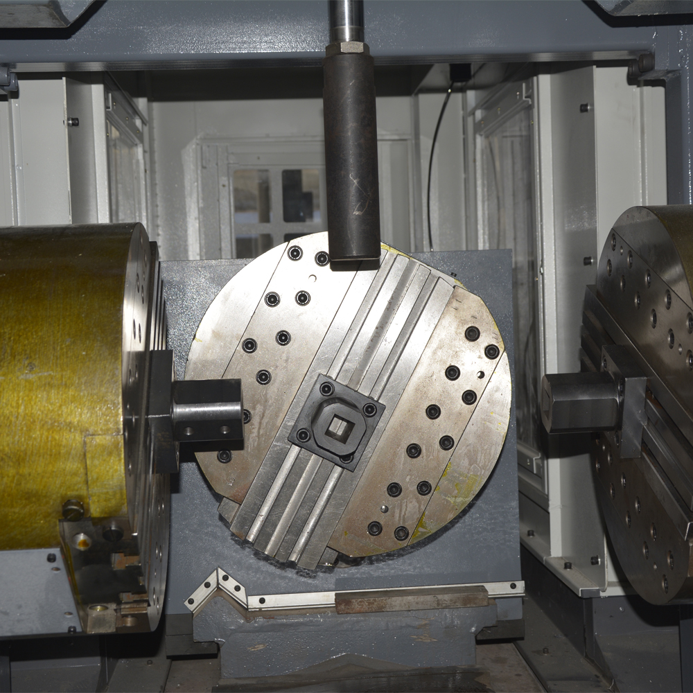 CNC Three-head Lathe
